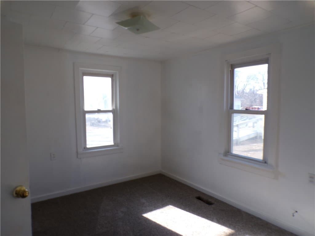 511 W South 10th Street, Shelbyville — interior or exterior view, photo 5 of 12