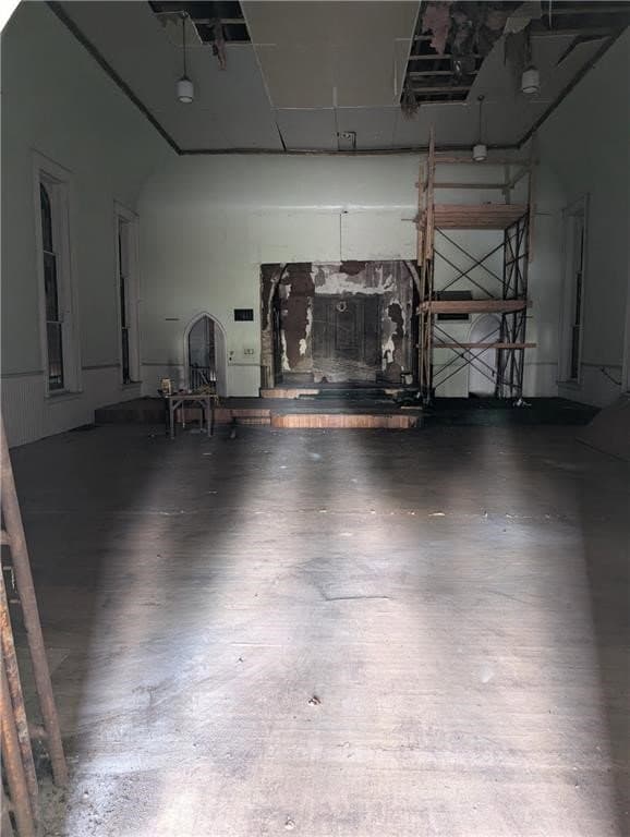 220 N Wood Street, Shelbyville — interior or exterior view, photo 2 of 3
