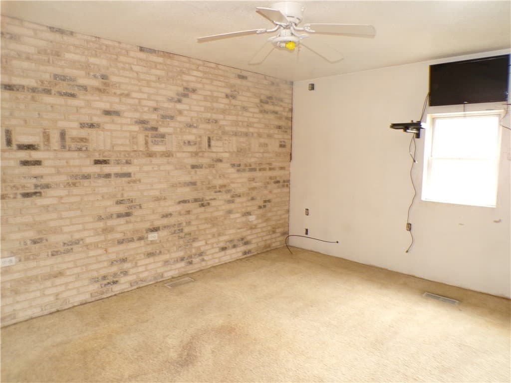 516 S 10th Street, Shelbyville — interior or exterior view, photo 5 of 15