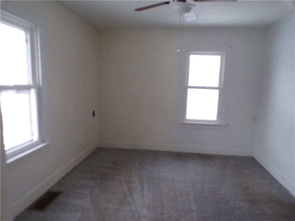 814 South 10th Street, Shelbyville — interior or exterior view, photo 4 of 18