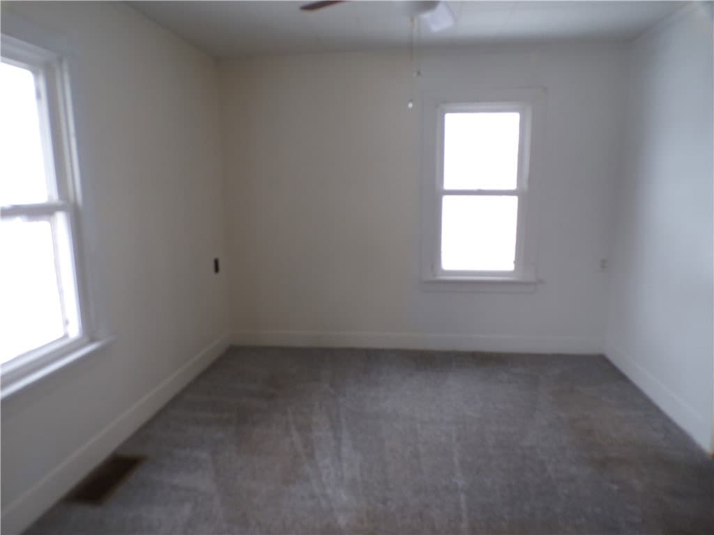 814 South 10th Street, Shelbyville — interior or exterior view, photo 5 of 18