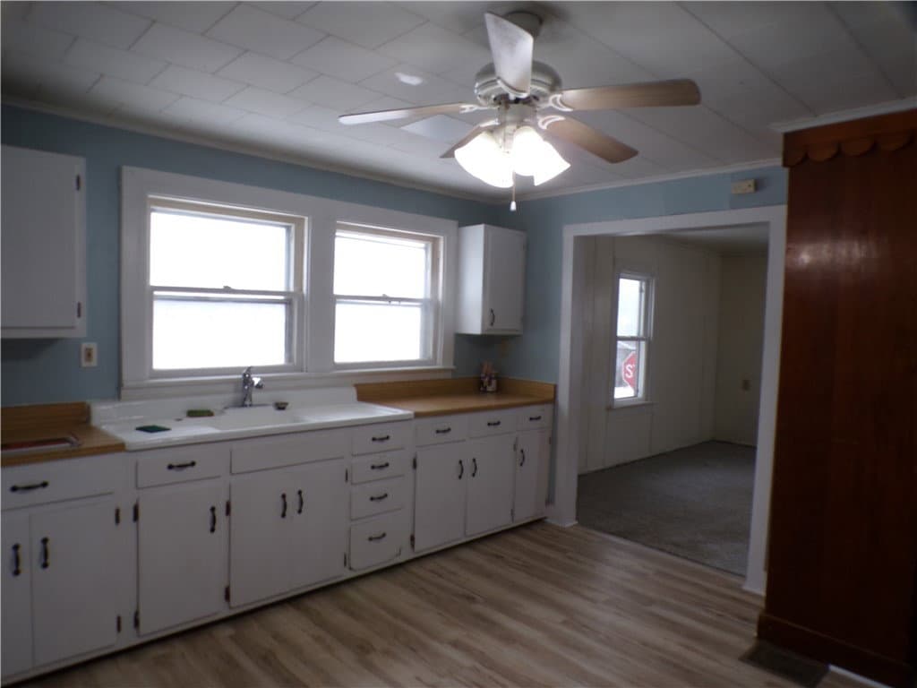 814 South 10th Street, Shelbyville — interior or exterior view, photo 7 of 18