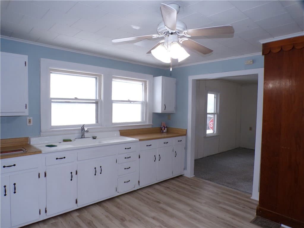 814 South 10th Street, Shelbyville — interior or exterior view, photo 8 of 18