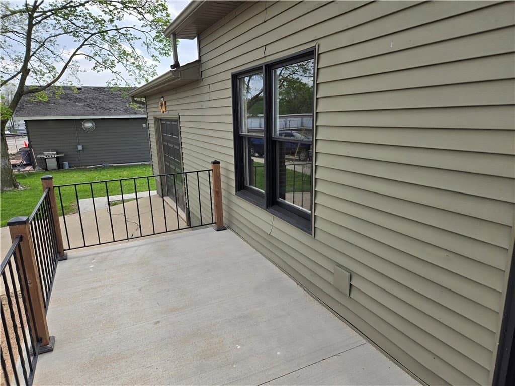 509 South Street, Effingham — interior or exterior view, photo 3 of 20
