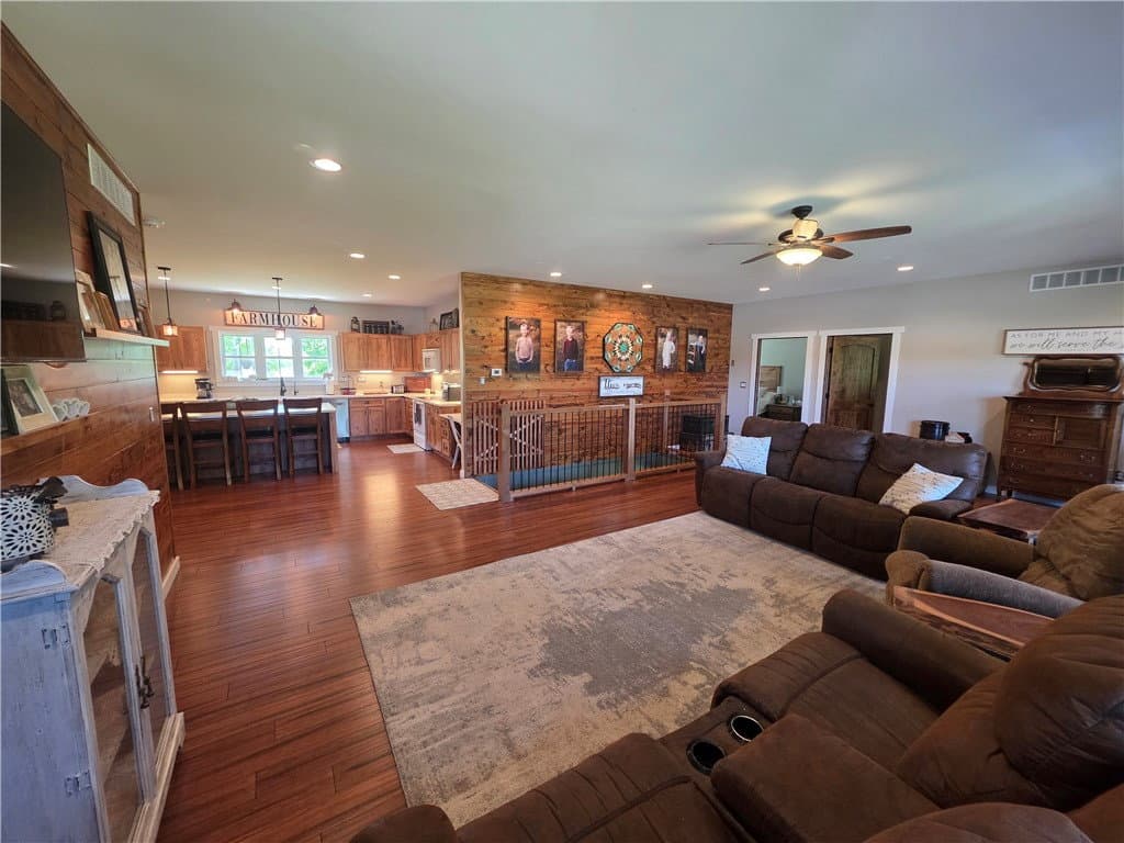 3082 E 300 North Road, Stewardson — interior or exterior view, photo 3 of 40