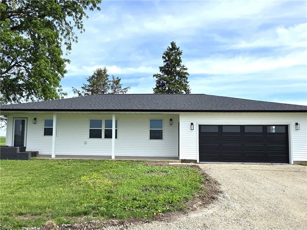 15960 N County Road 000E, Arthur — interior or exterior view, photo 2 of 48