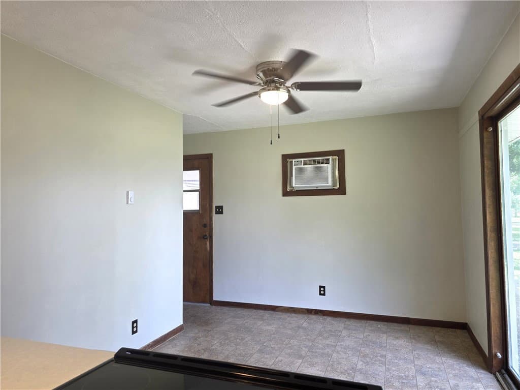 569 County Road 1225N, Sullivan — interior or exterior view, photo 8 of 35