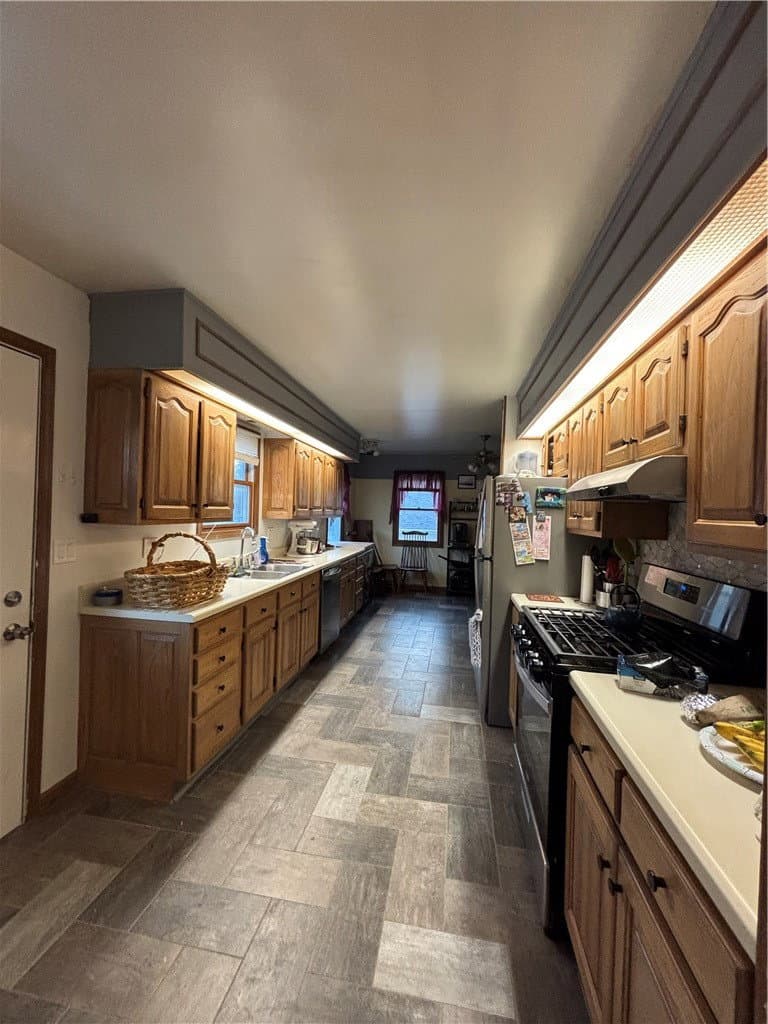 700 N Lodge Street, Shelbyville — interior or exterior view, photo 5 of 21