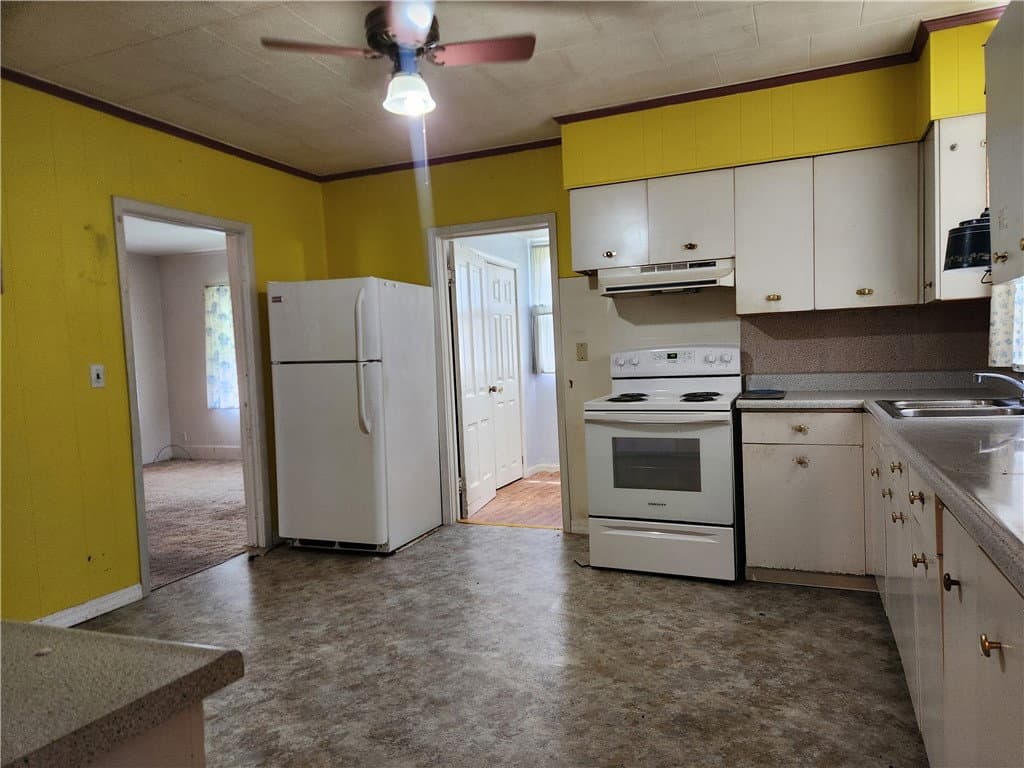 601 W North 5th Street, Shelbyville — interior or exterior view, photo 6 of 18