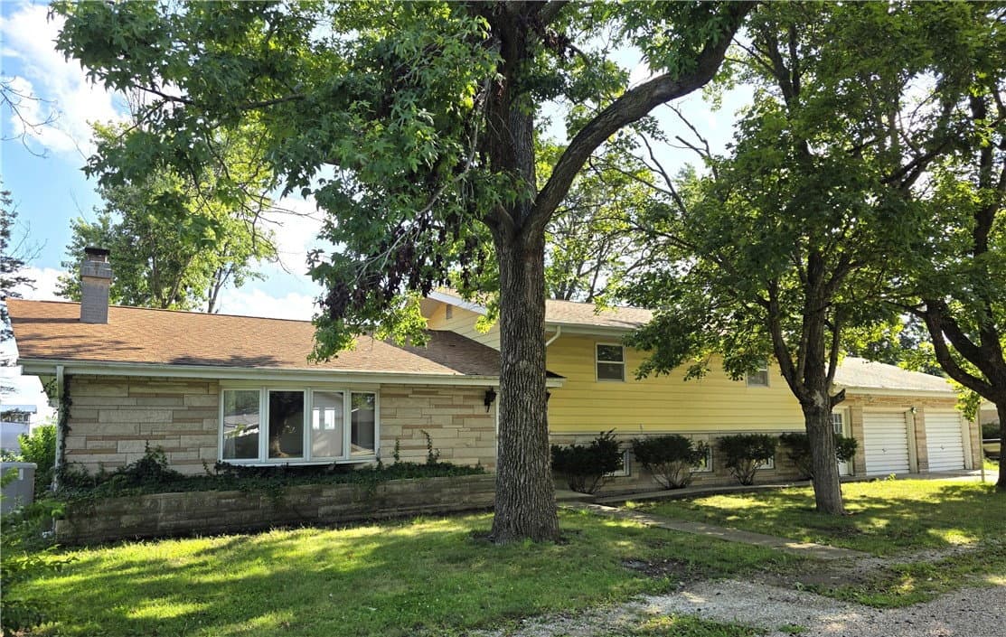 23 Elm Drive, Bethany — interior or exterior view, photo 2 of 42