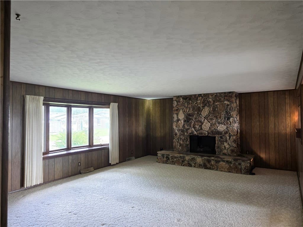 23 Elm Drive, Bethany — interior or exterior view, photo 4 of 42