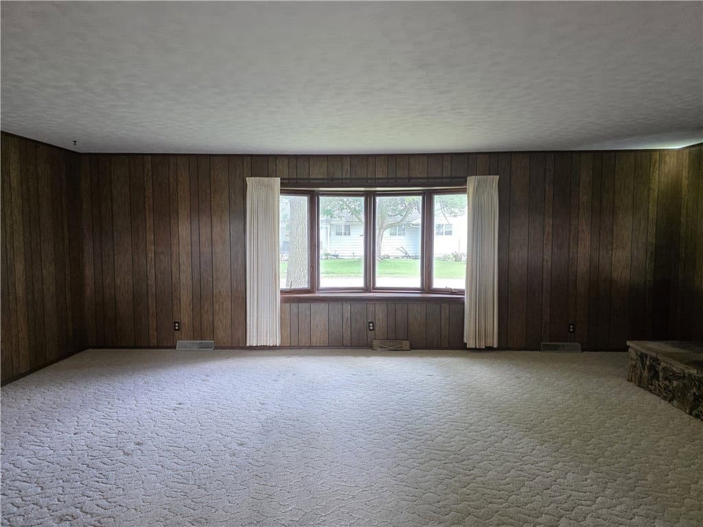 23 Elm Drive, Bethany — interior or exterior view, photo 5 of 42