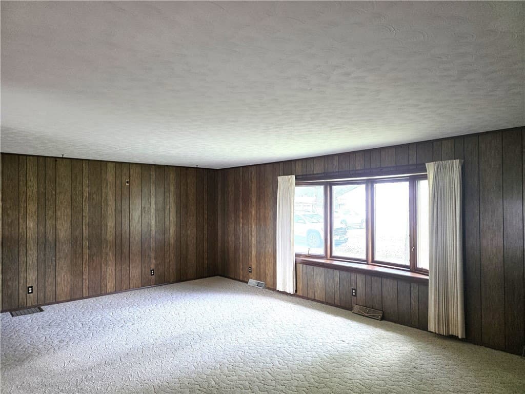 23 Elm Drive, Bethany — interior or exterior view, photo 6 of 42