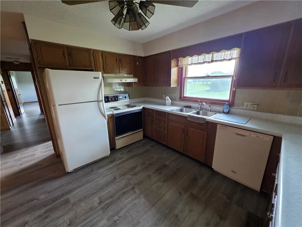 728 County Road 1675E, Sullivan — interior or exterior view, photo 3 of 28