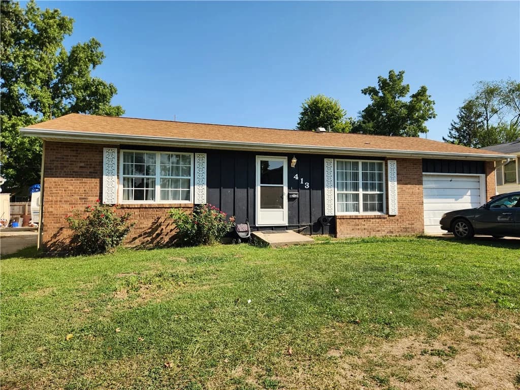 413 W South 4th Street, Shelbyville — interior or exterior view, photo 2 of 14