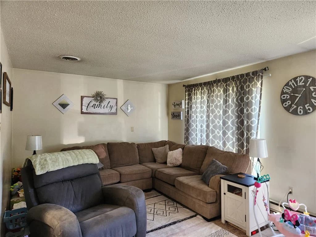 413 W South 4th Street, Shelbyville — interior or exterior view, photo 4 of 14