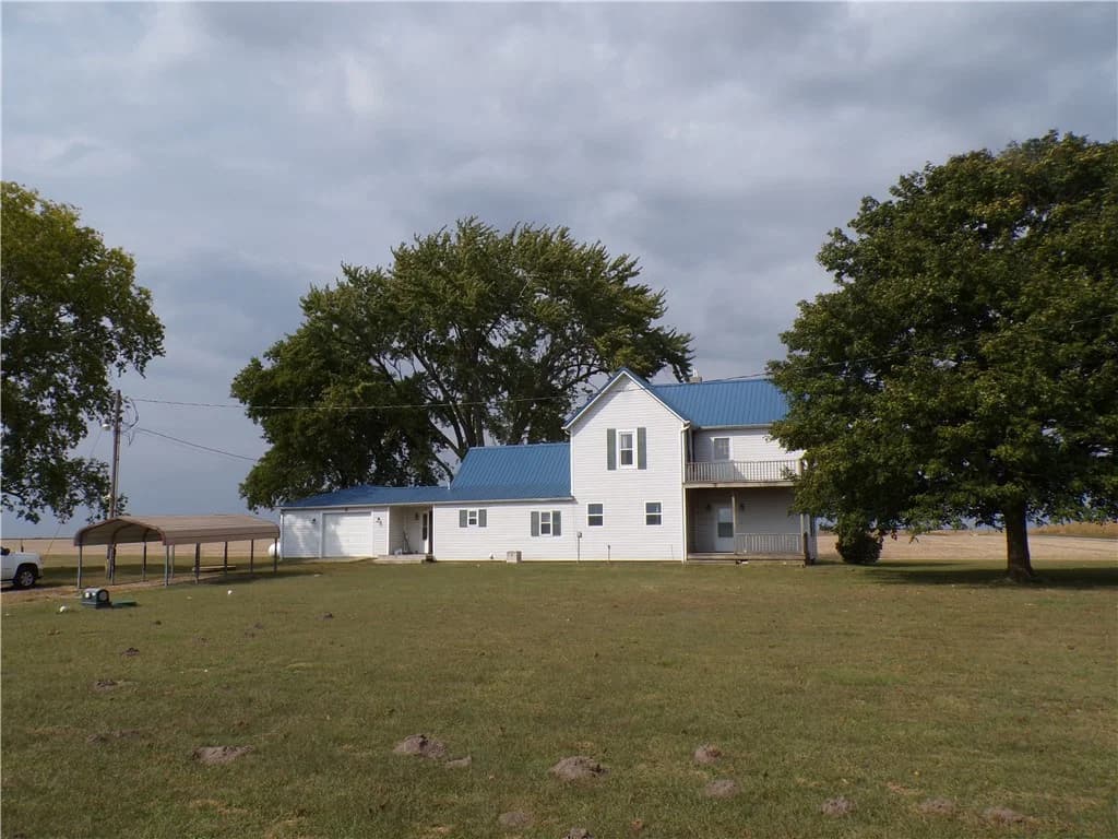 1175 N 2550 East Road, Strasburg — interior or exterior view, photo 2 of 18
