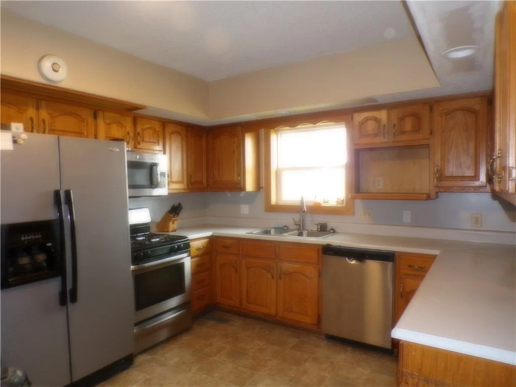 1175 N 2550 East Road, Strasburg — interior or exterior view, photo 6 of 18