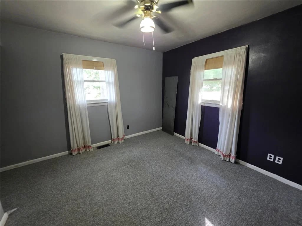 417 E Elm Street, Cowden — interior or exterior view, photo 8 of 21