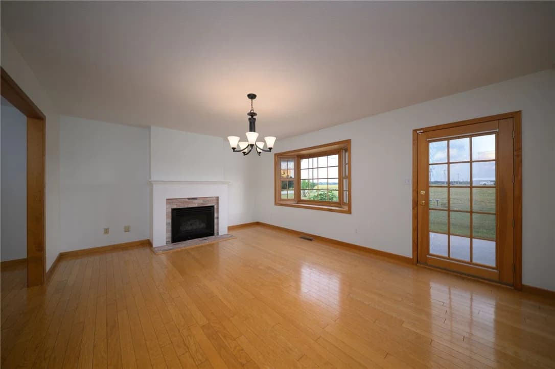 9020 E Emerald Drive, Effingham — interior or exterior view, photo 7 of 47