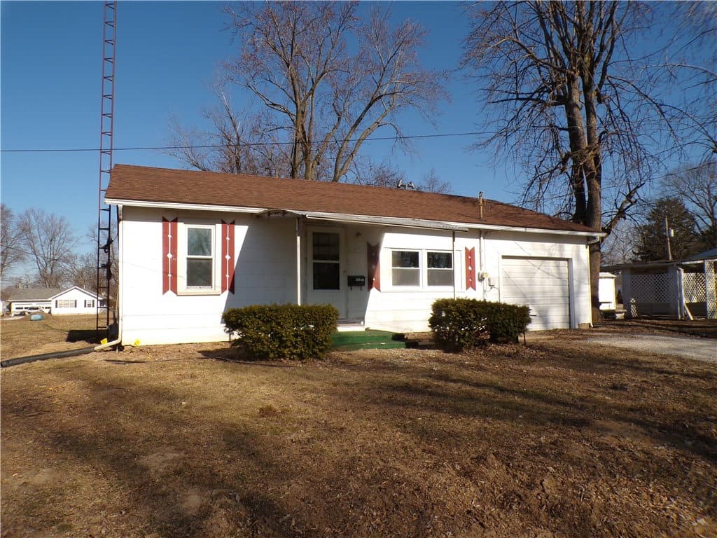 511 W South 10th Street, Shelbyville