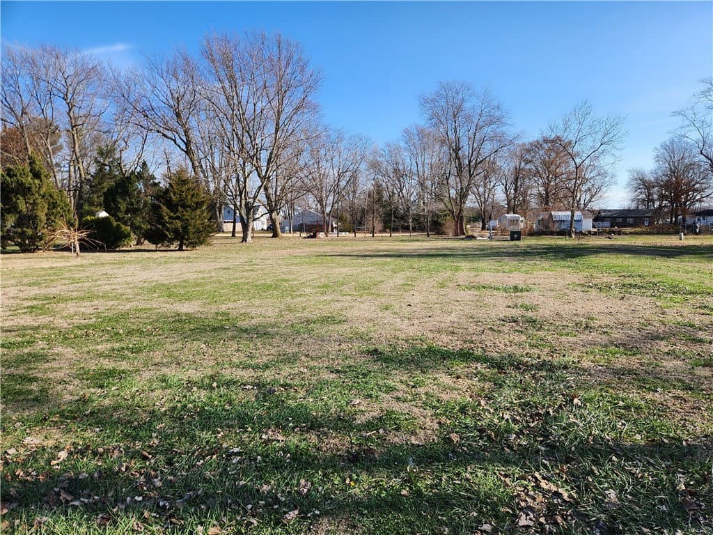 Kennedy Avenue, Pana, IL 62557 — exterior